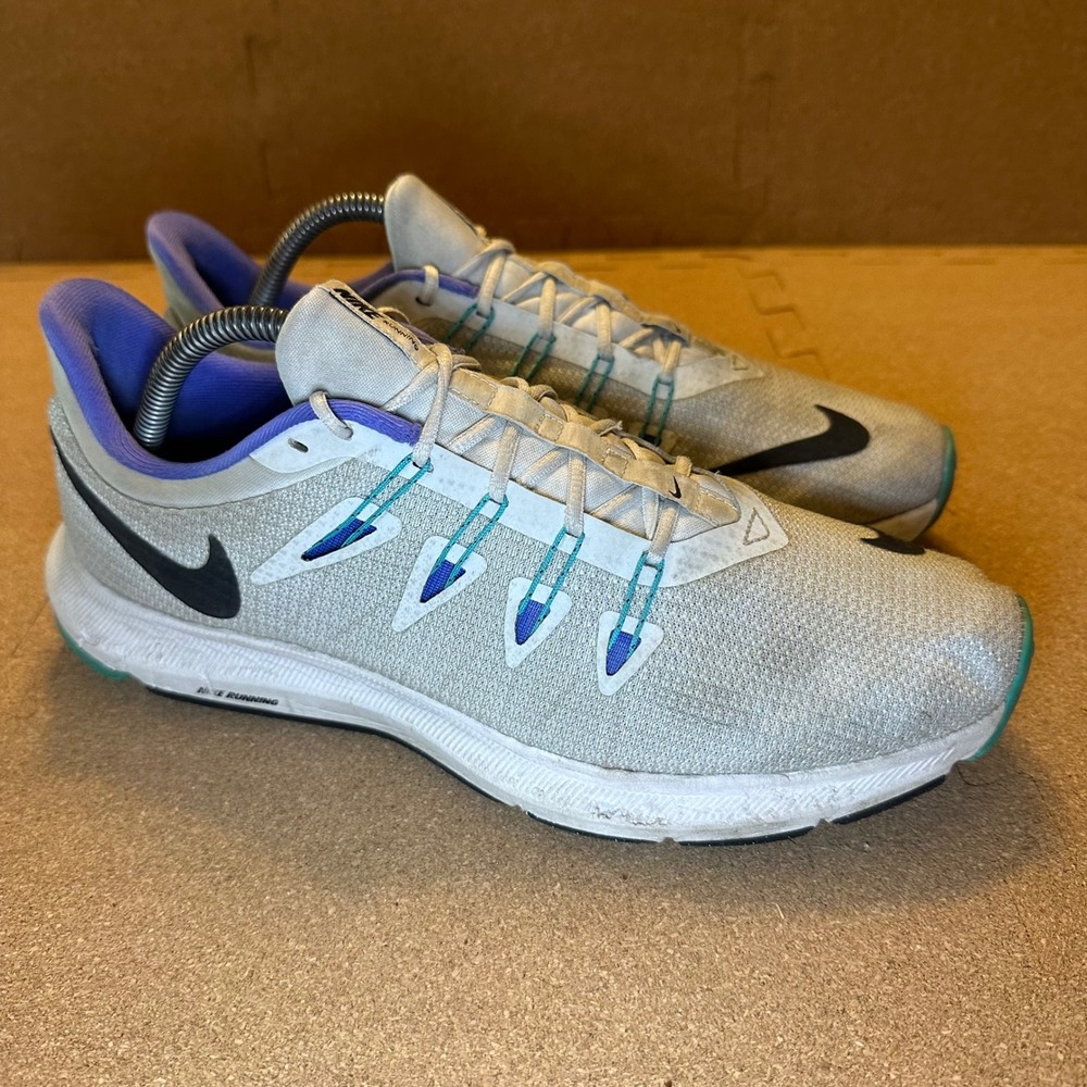 Nike Quest Running Shoes Womens 11 Pure Platinum Black AA7412-100 Sneaker